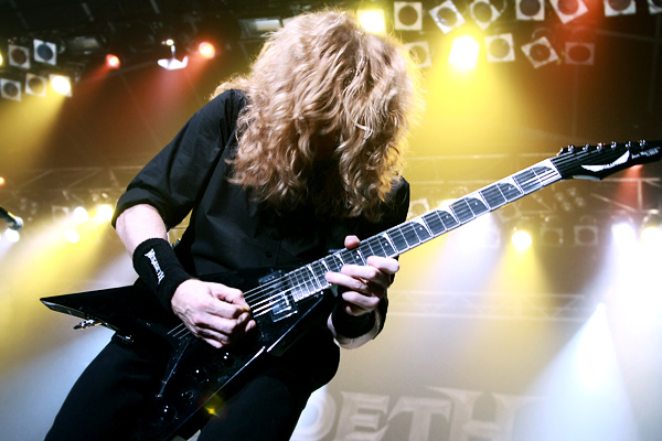 专访：大屠杀乐队（Megadeth）主唱兼吉他手戴夫·马斯泰恩（Dave_Mustaine）谈论设备以及对吉他手的建议2.jpg