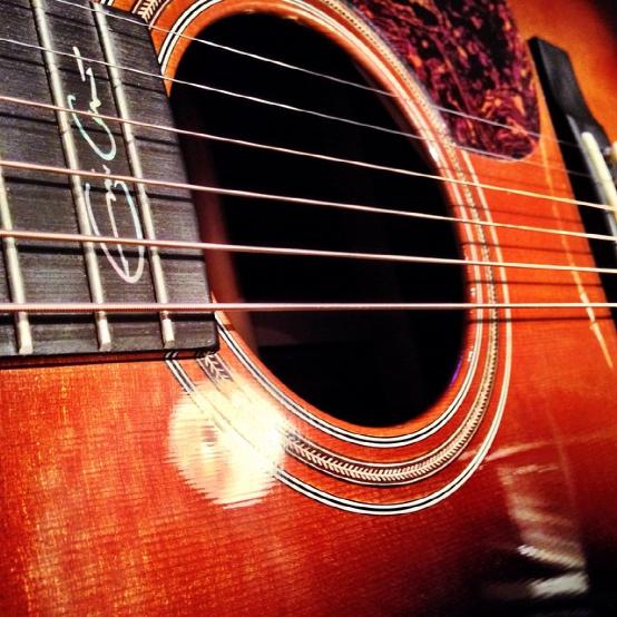 拨片网_Eric_Clapton_生命中最重要的吉他3.jpg